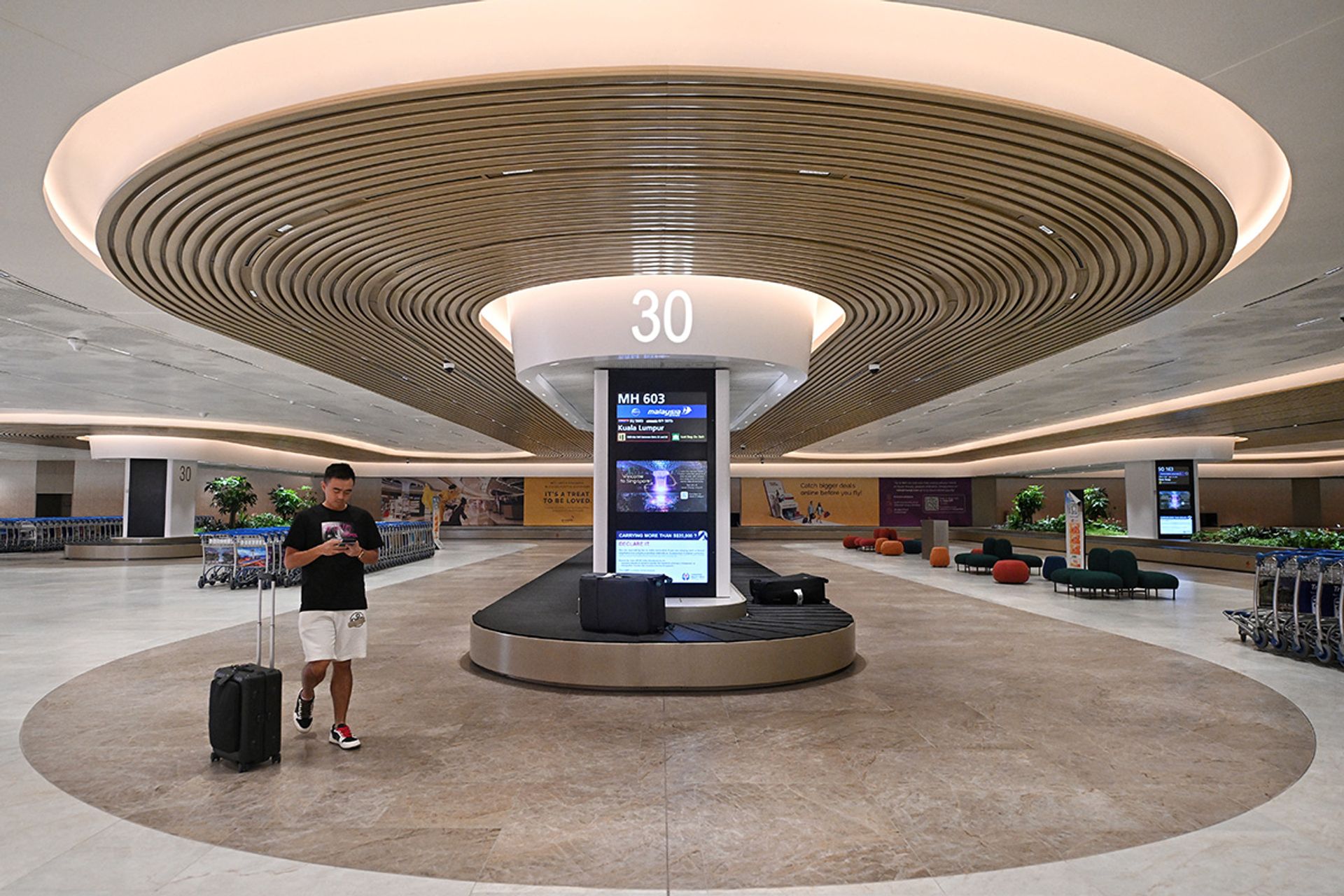 Changi Airport T3 Digital Billboard JCDecaux’s New Launch