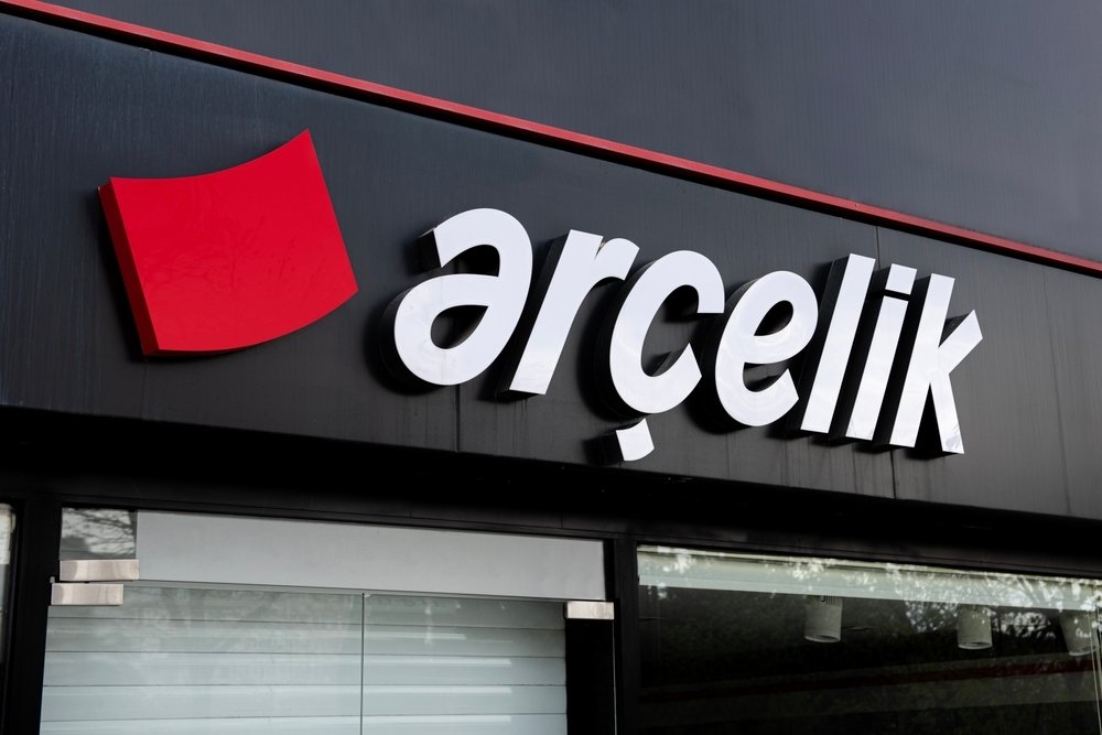 Arçelik Brings Mascot ‘Çelik’ to Life with 3D DOOH Campaign in Istanbul