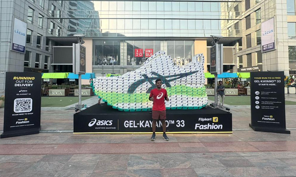 Flipkart Fashion Collaborates with ASICS for Mega Sneaker Display at Cyber Hub